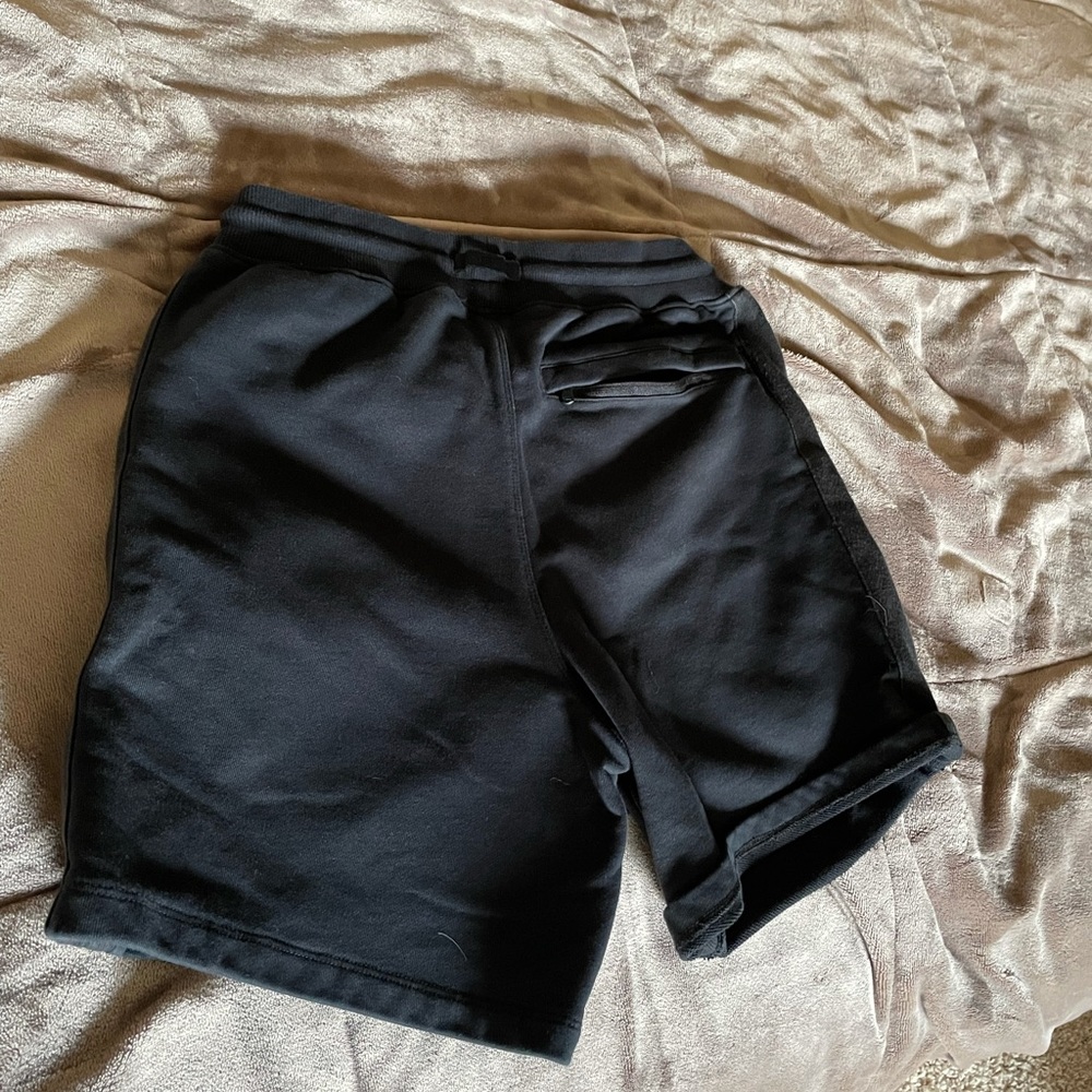 Fabletics shorts bundle - Picture 2 of 4